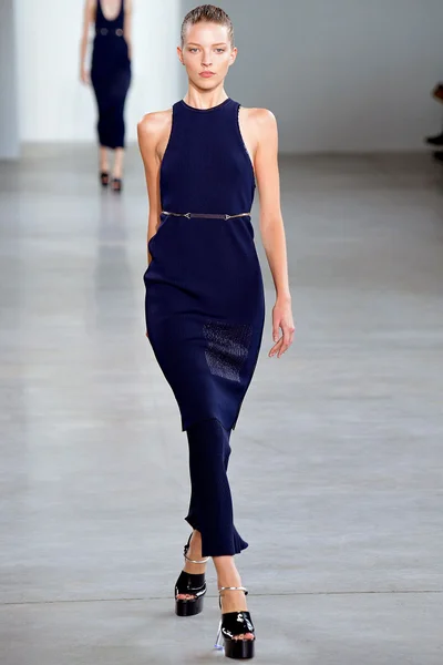 Look 1